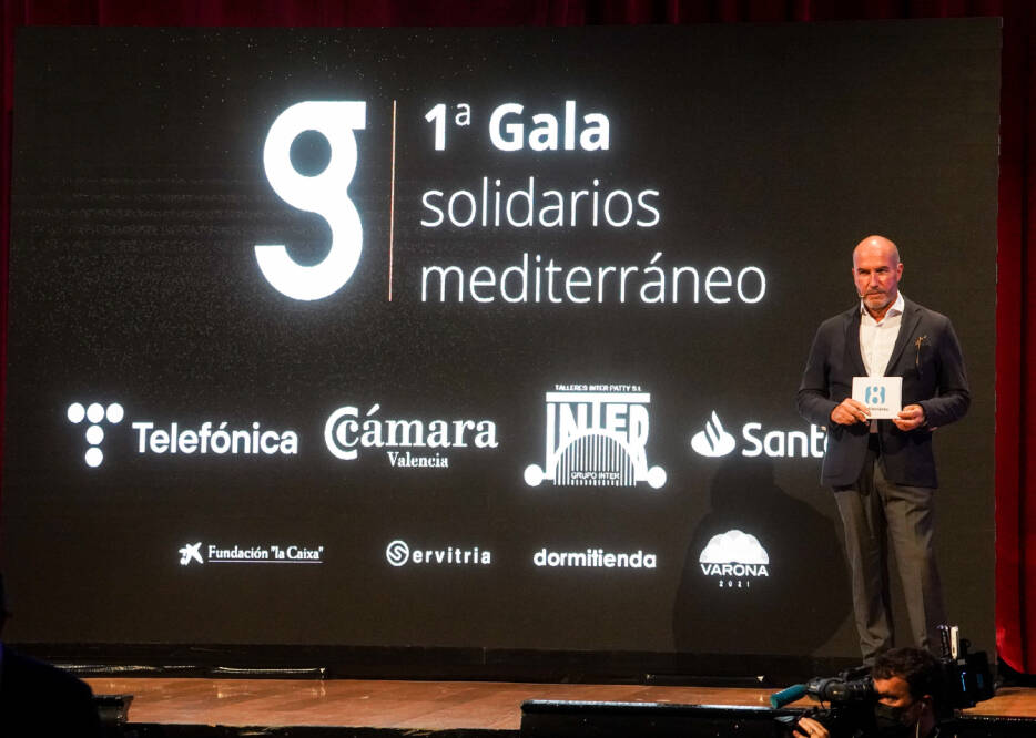 Dormitienda, Varona y Servitria patrocinan la I Gala Solidarios Mediterráneo conducida por Luis Motes
